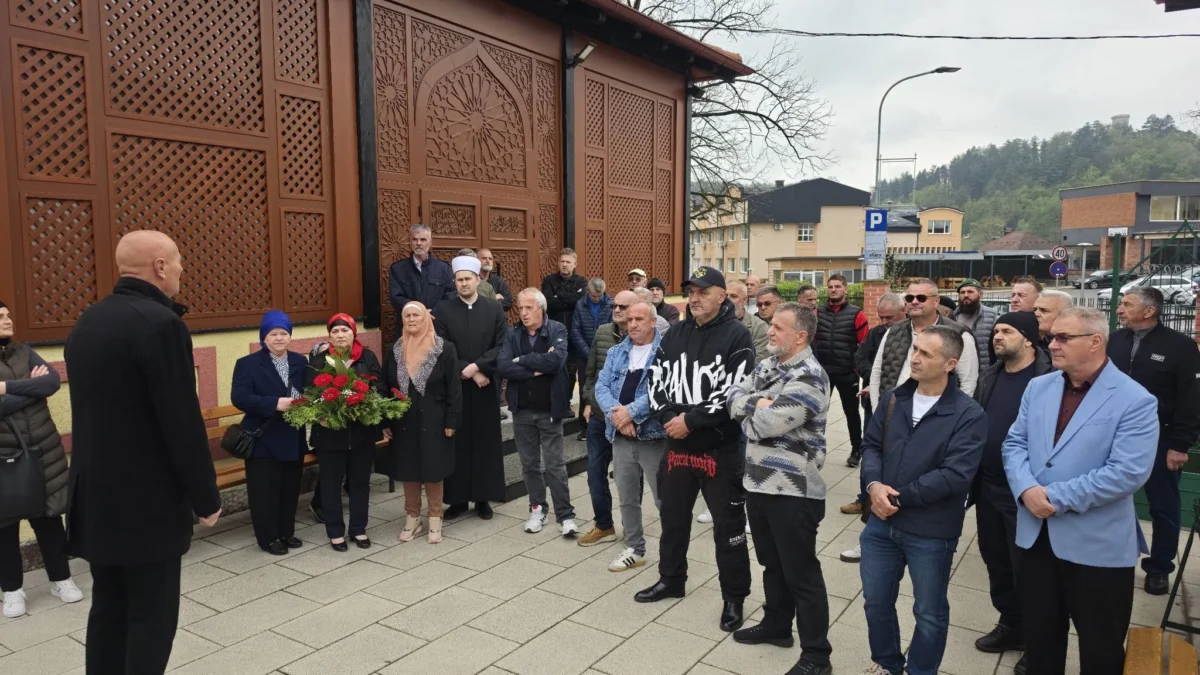 U Velikoj Kladuši obilježen Dan Armije Republike Bosne i Hercegovine