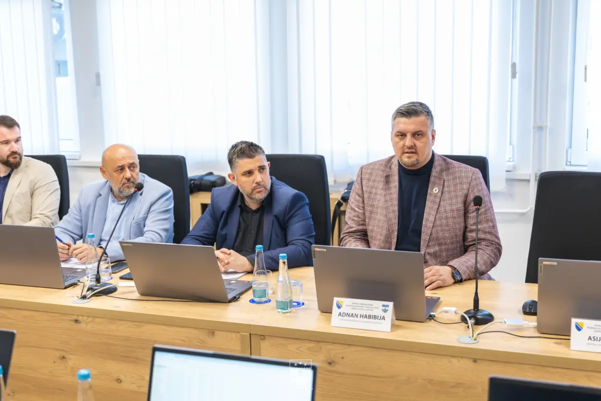 MUP USK: U porastu broj slučajeva krivičnih djela u oblasti maloljetničke delinkvencije i broj delinkvenata