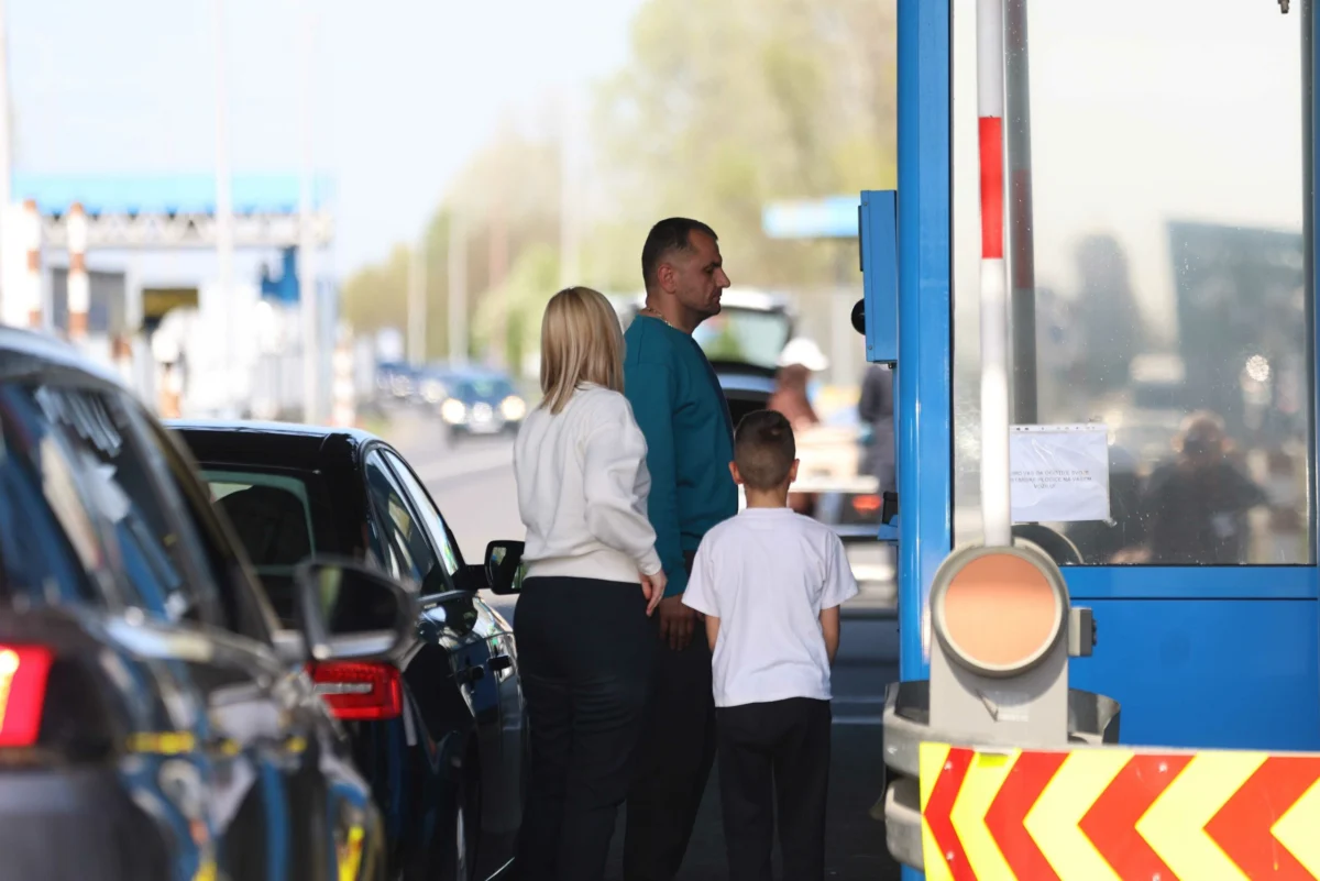 Brisel priznao probleme s kontroverznim sistemom ulaska u EU koji je izazvao višesatna čekanja na granicama