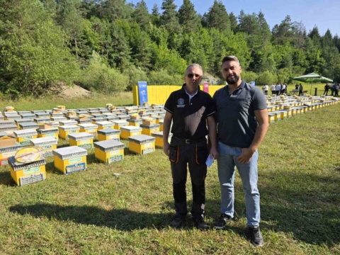 Podrška za 70 novih pčelara Kantona, 50 košnica za deset kladuških pčelara