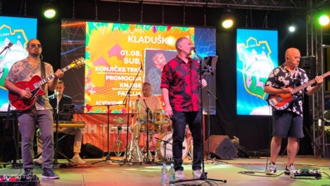 Zosko & Folk Fingers hitovima regionalnih zvijezda raspjevali publiku na „Kladuškom ljetu“