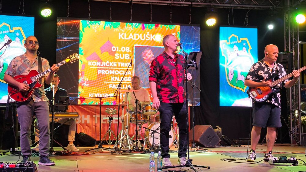Zosko & Folk Fingers hitovima regionalnih zvijezda raspjevali publiku na „Kladuškom ljetu“