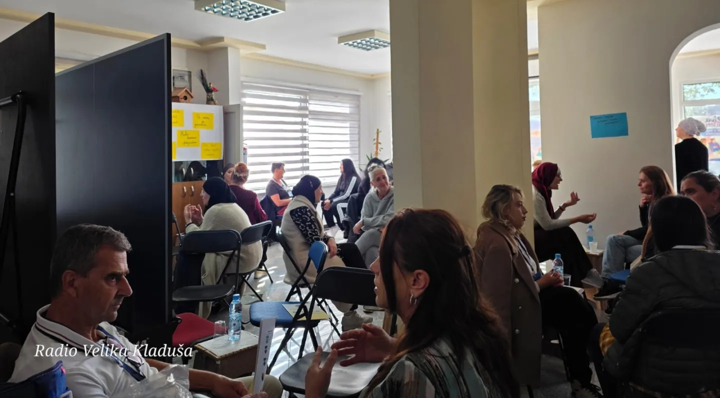 „Živa biblioteka“ u Velikoj Kladuši: Lične priče koje ruše predrasude i grade povjerenje